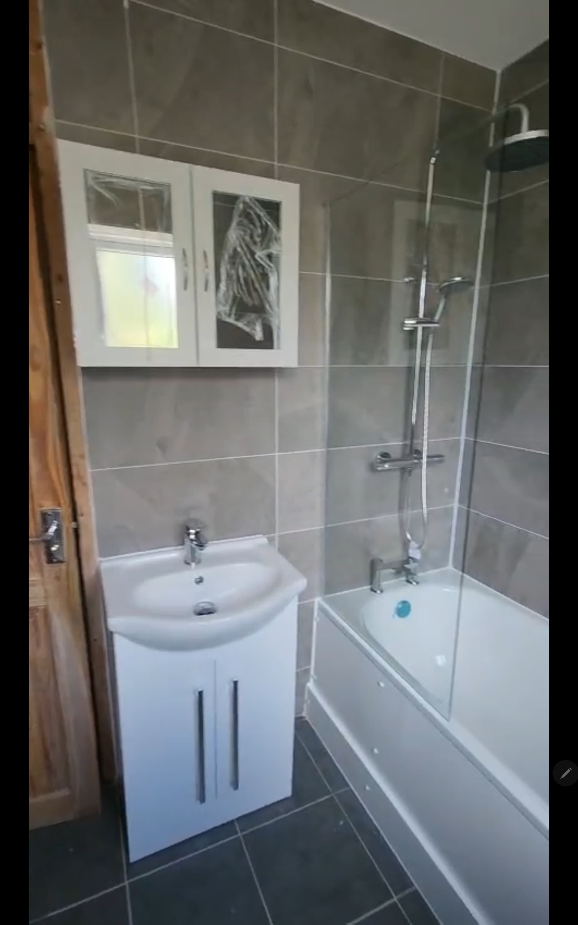 bathrooms & shower